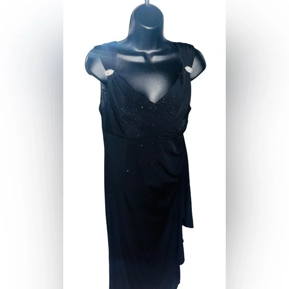 Beautiful 😍R&M Richards Empire Waist Black Sleeveless Sparkle Maxi Dress size 8 - Picture 5 of 15